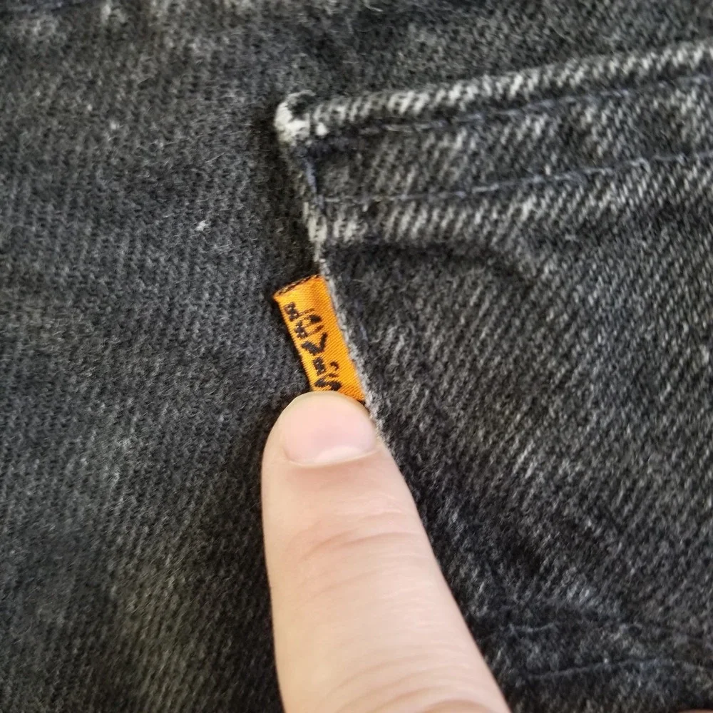 VTG Levi's 505‎ Jeans Mens 38x30 Fits 34x26 Black Orange Tab Hemmed Made in USA